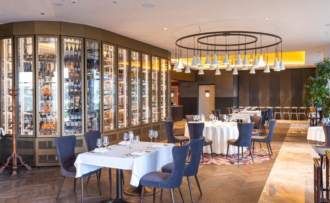 Hilton Samarkand Regency Ngoại thất bức ảnh