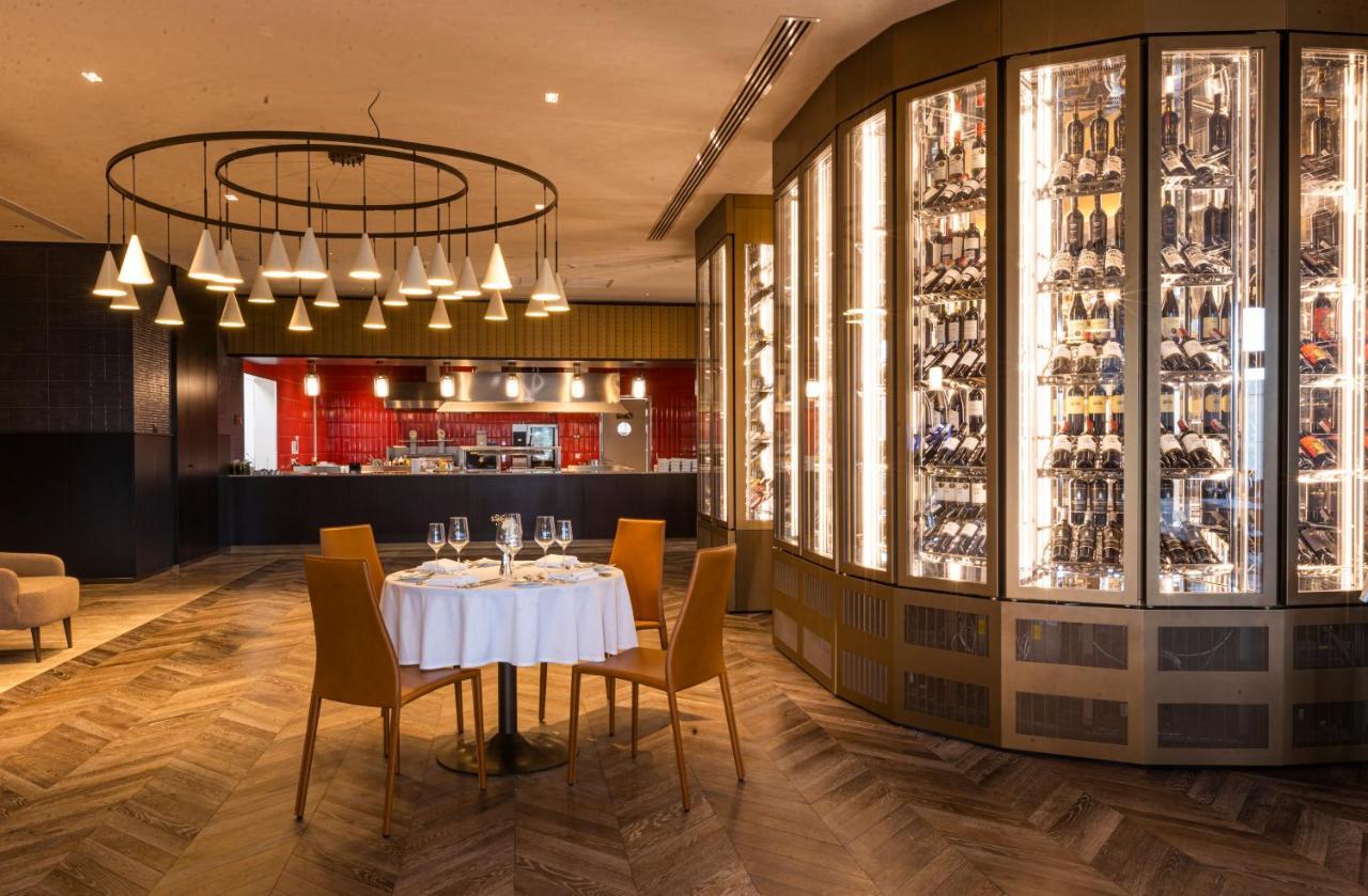 Hilton Samarkand Regency Ngoại thất bức ảnh